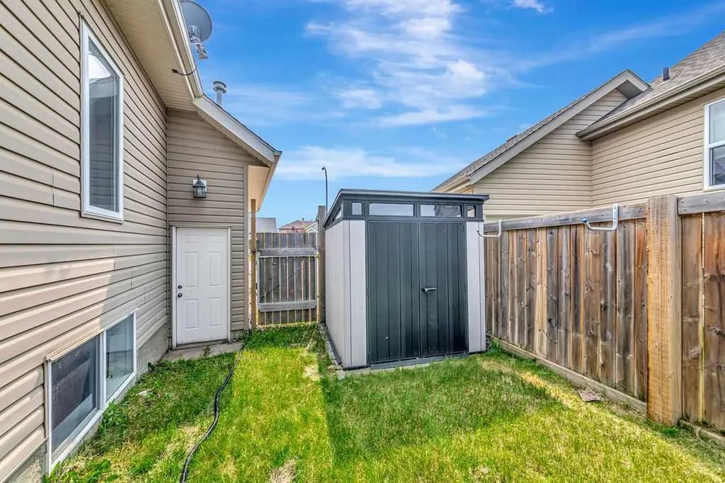 5236 15 Street Lloydminster AB T9V 2J2