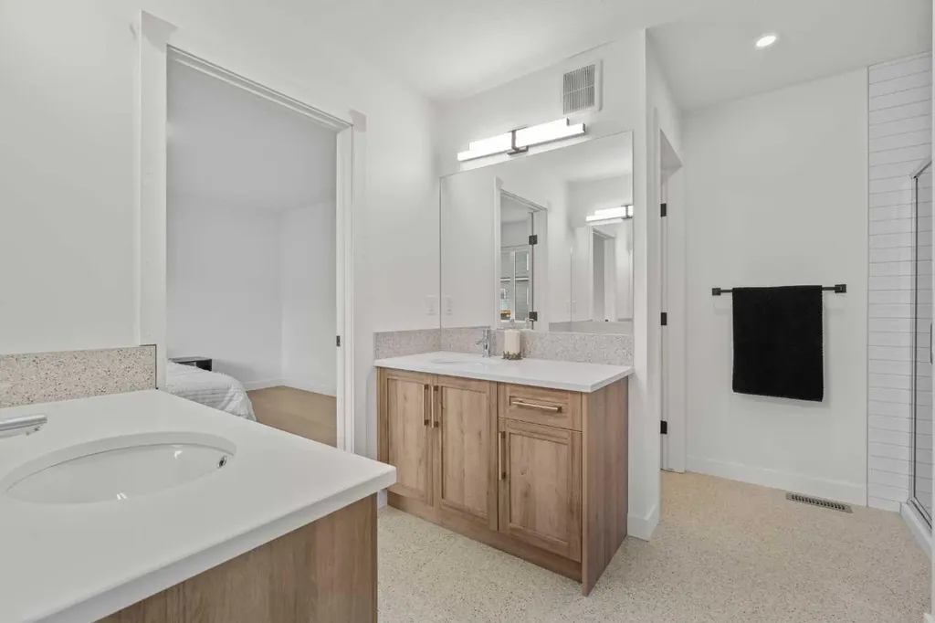 389 Crimson Ridge Place NW Calgary AB T3L 0H5