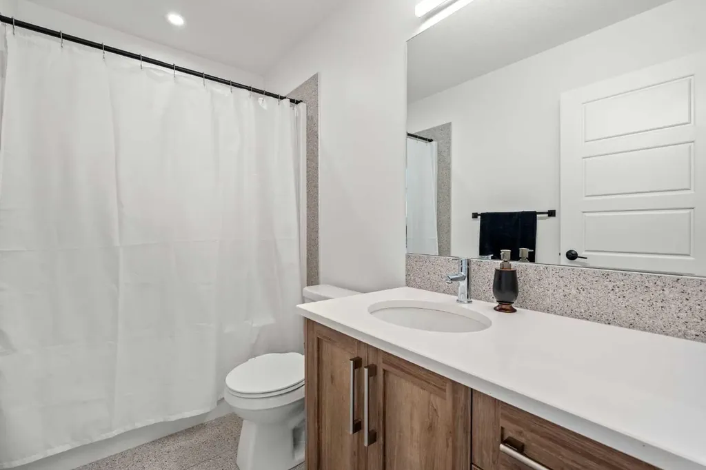 389 Crimson Ridge Place NW Calgary AB T3L 0H5