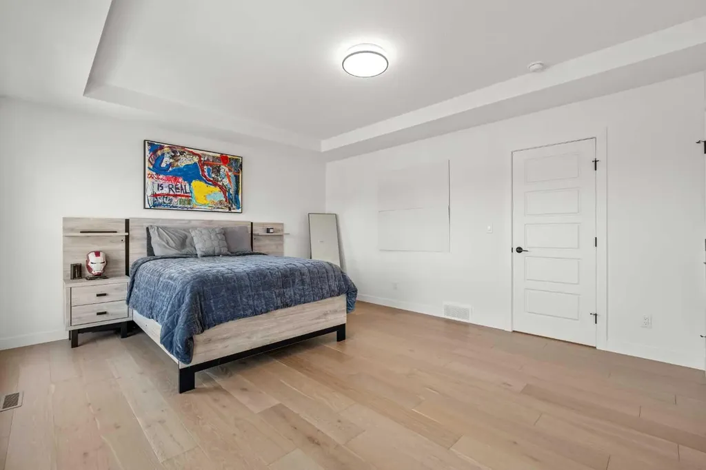 389 Crimson Ridge Place NW Calgary AB T3L 0H5