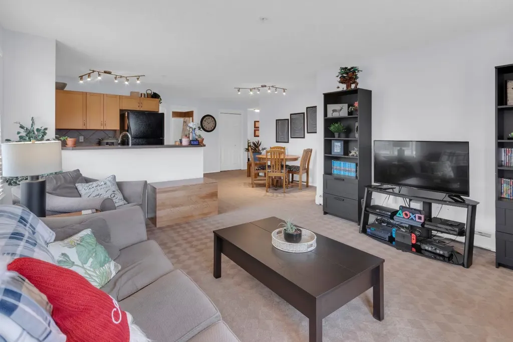 70 Panamount Drive NW Calgary AB T3K 6G8