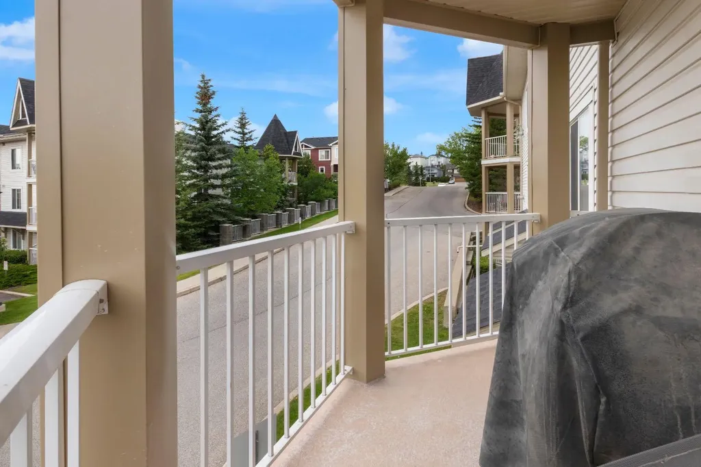 70 Panamount Drive NW Calgary AB T3K 6G8