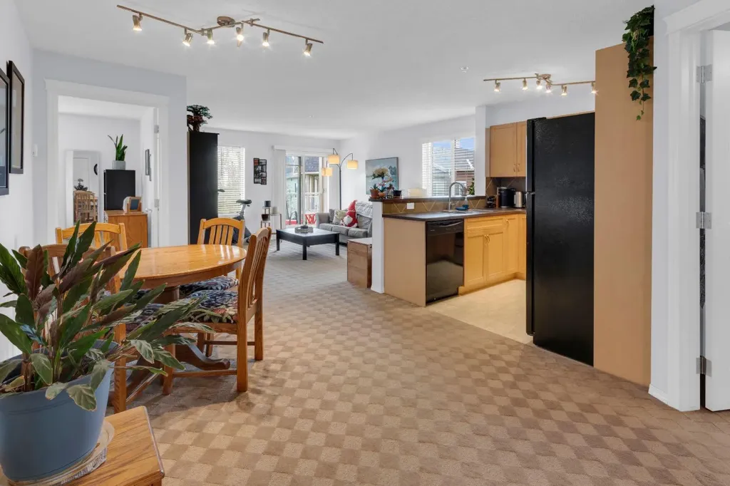 70 Panamount Drive NW Calgary AB T3K 6G8