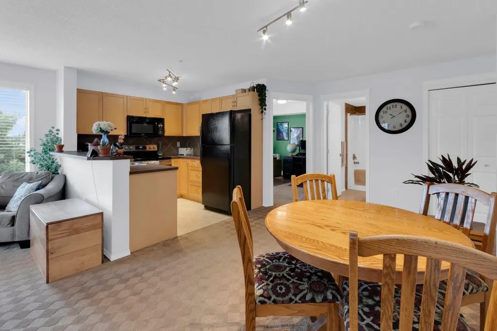70 Panamount Drive NW Calgary AB T3K 6G8