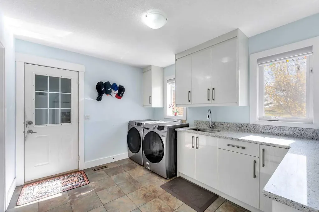 280158 Township Road 240 Chestermere AB T1X 0K5