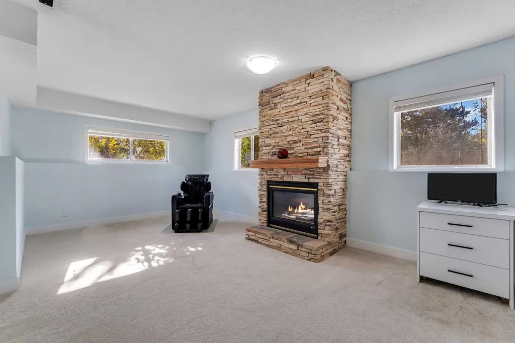 280158 Township Road 240 Chestermere AB T1X 0K5