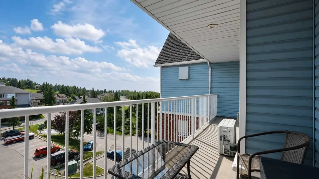 3515 Hawksbrow Point NW Calgary AB T3G 4C9