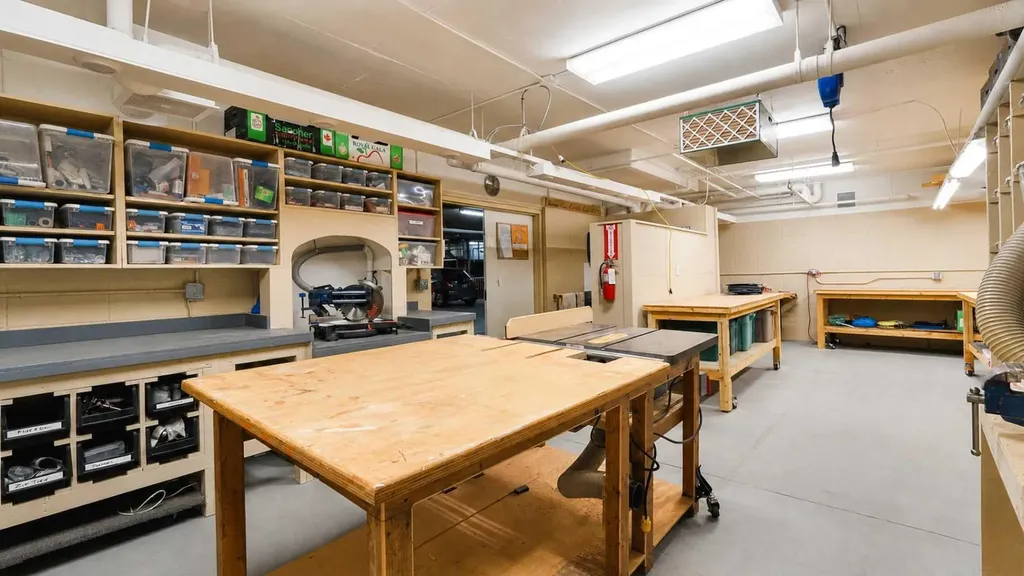 3515 Hawksbrow Point NW Calgary AB T3G 4C9