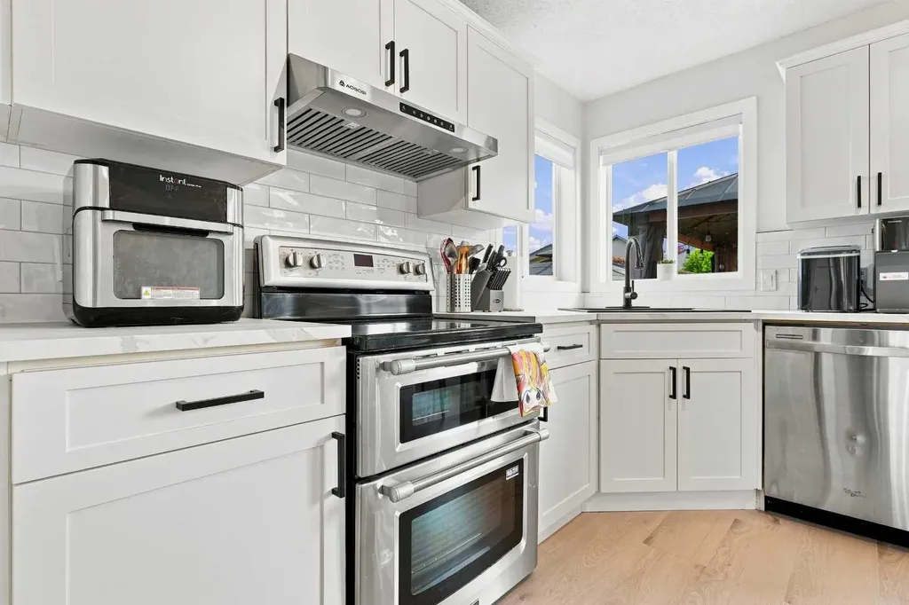 61 Mt Aberdeen Circle SE Calgary AB T2Z 3H1