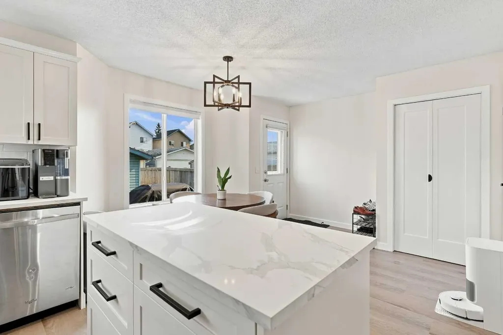 61 Mt Aberdeen Circle SE Calgary AB T2Z 3H1