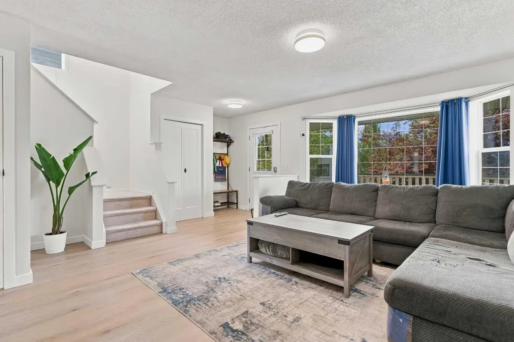 61 Mt Aberdeen Circle SE Calgary AB T2Z 3H1