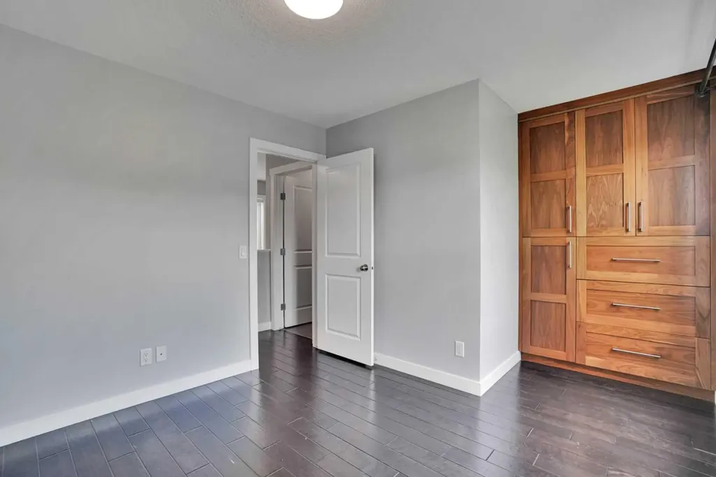 145 Marquis Common SE Calgary AB T3M 1N7