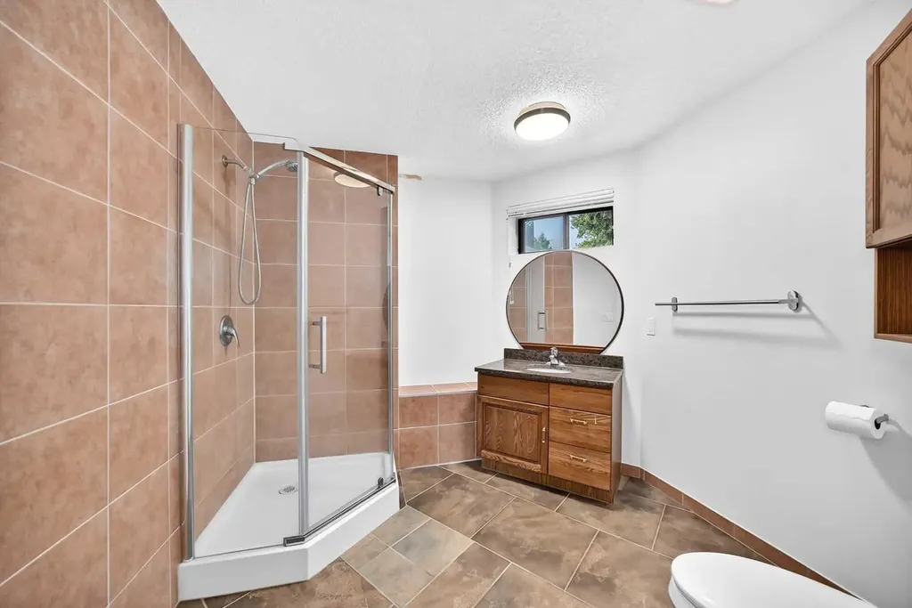 2509 Douglas Woods Link SE Calgary AB T2Z 1L3