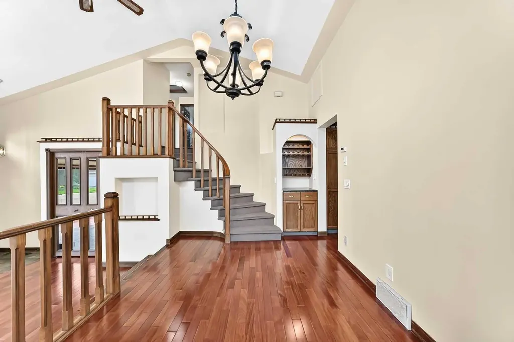 2509 Douglas Woods Link SE Calgary AB T2Z 1L3