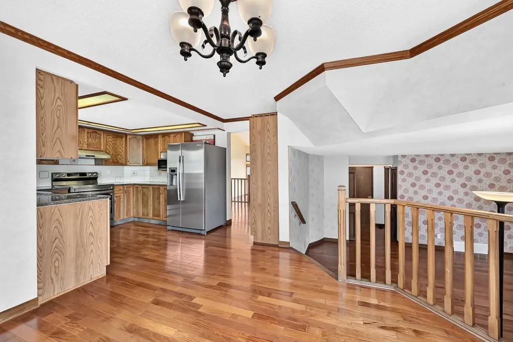 2509 Douglas Woods Link SE Calgary AB T2Z 1L3
