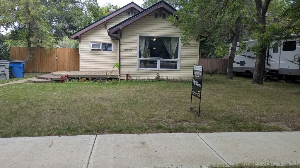 5028 52 Street Provost AB T0B 3S0