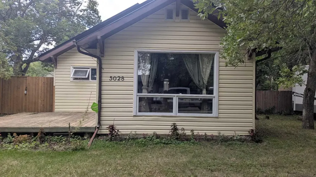 5028 52 Street Provost AB T0B 3S0
