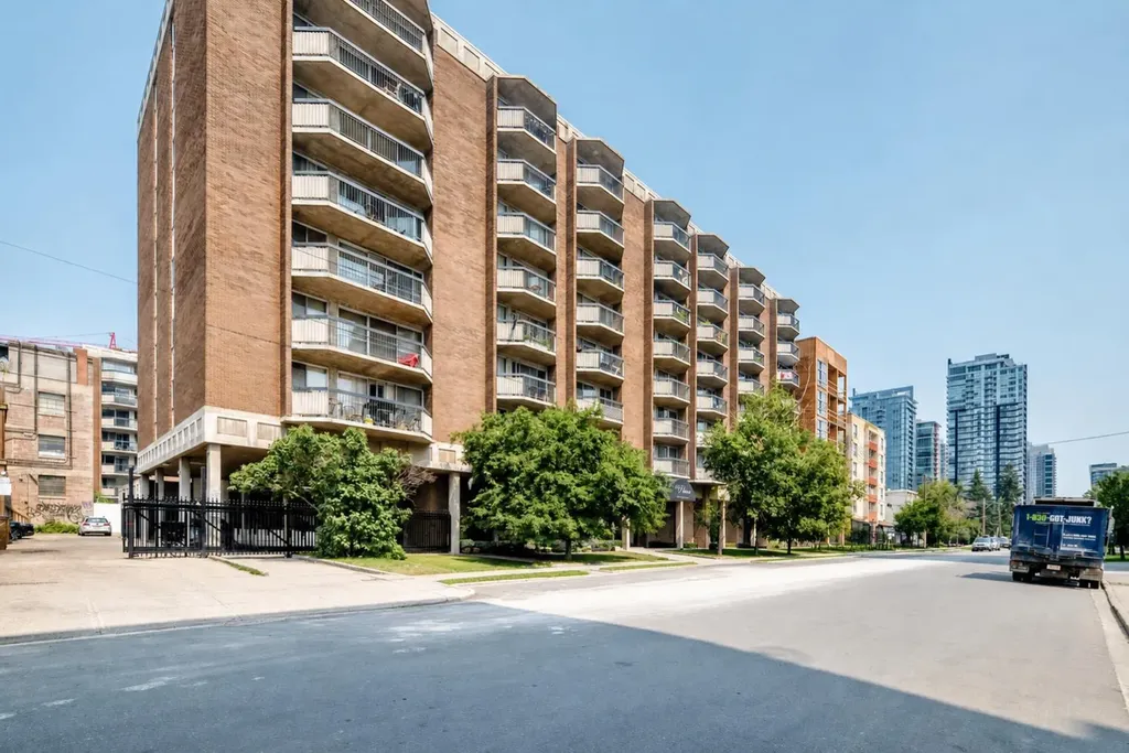 340 14 Avenue SW Calgary AB T2R 0M3