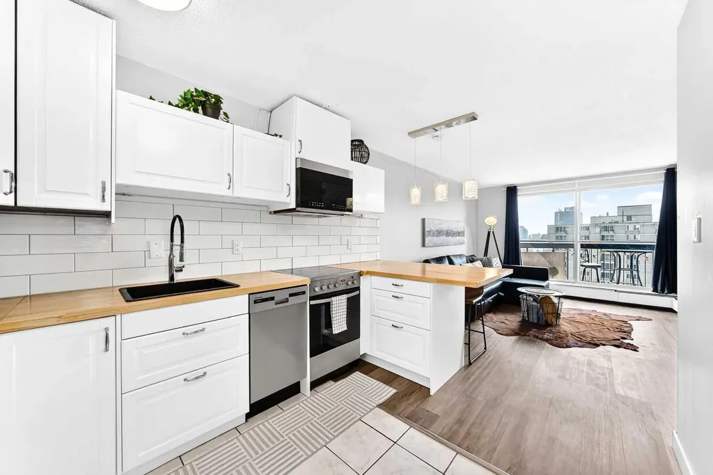340 14 Avenue SW Calgary AB T2R 0M3