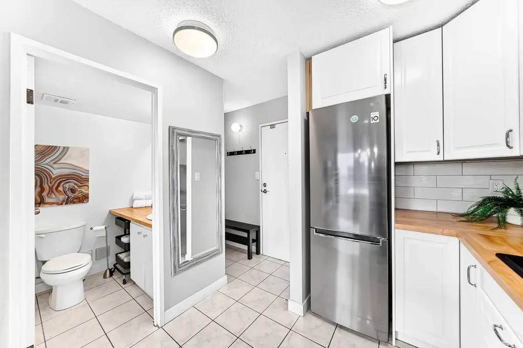 340 14 Avenue SW Calgary AB T2R 0M3