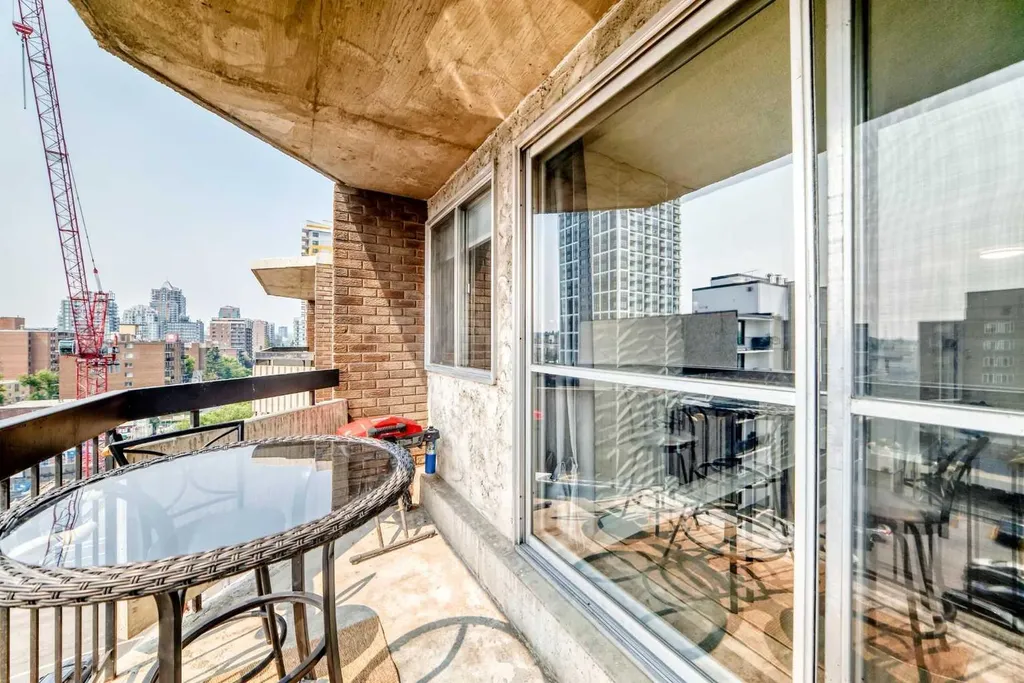 340 14 Avenue SW Calgary AB T2R 0M3