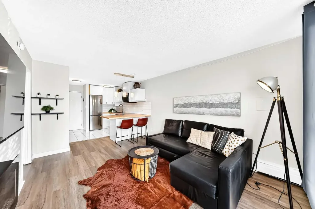 340 14 Avenue SW Calgary AB T2R 0M3
