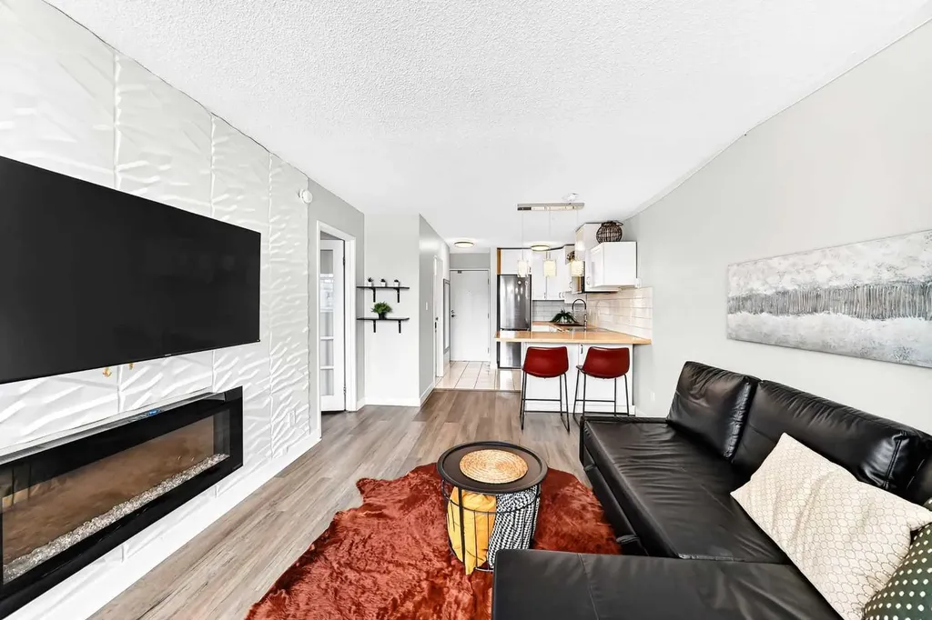 340 14 Avenue SW Calgary AB T2R 0M3