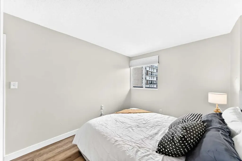 340 14 Avenue SW Calgary AB T2R 0M3