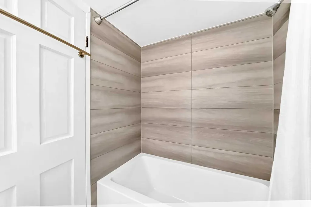 340 14 Avenue SW Calgary AB T2R 0M3