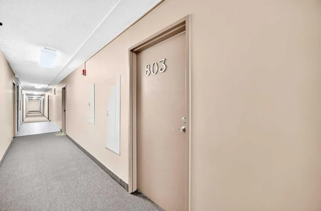 340 14 Avenue SW Calgary AB T2R 0M3