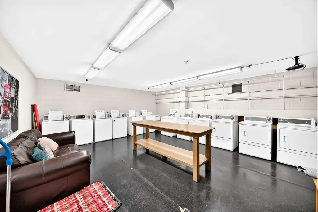 340 14 Avenue SW Calgary AB T2R 0M3
