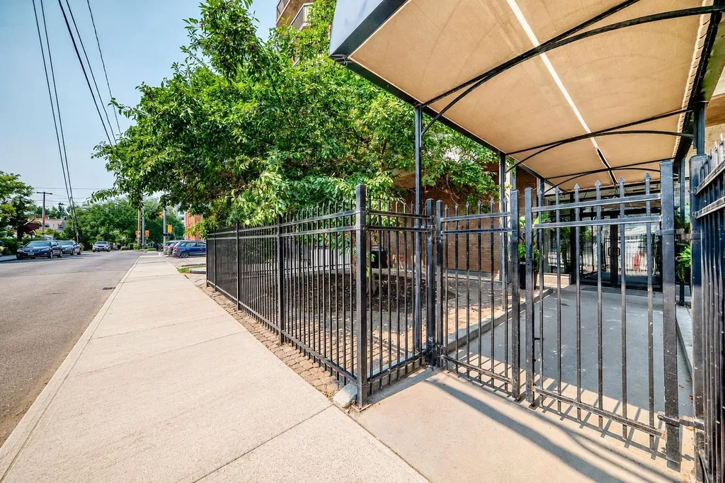 340 14 Avenue SW Calgary AB T2R 0M3
