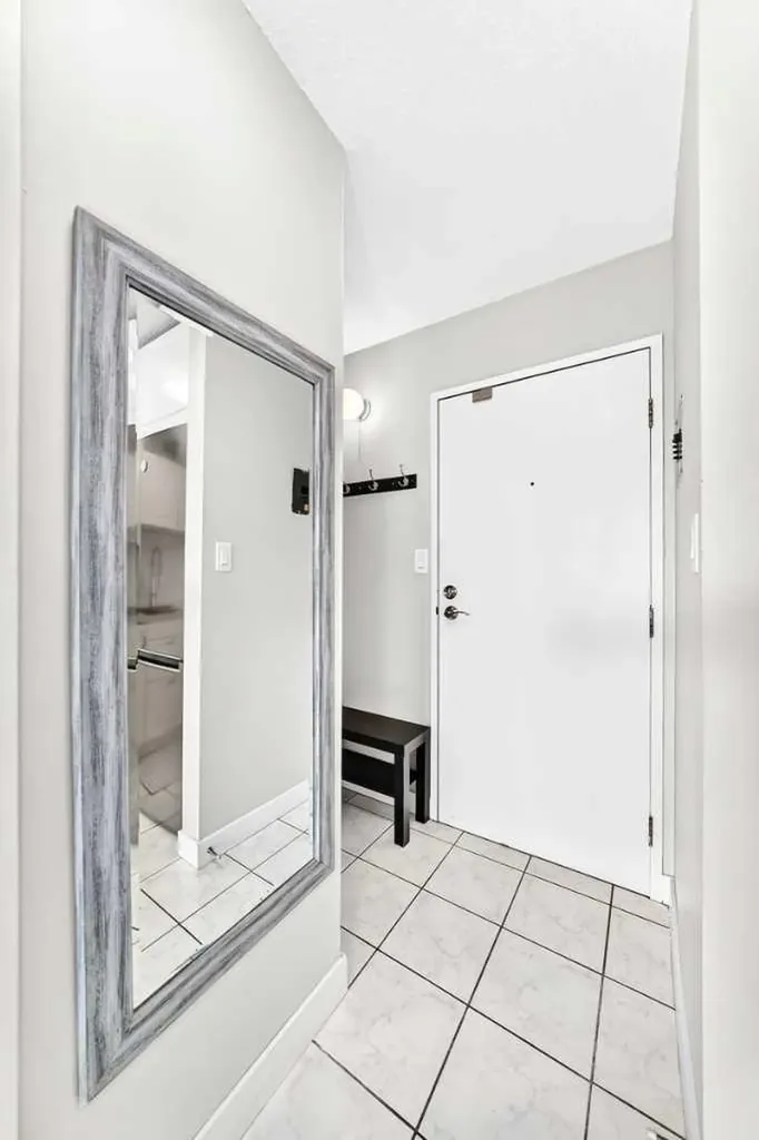340 14 Avenue SW Calgary AB T2R 0M3