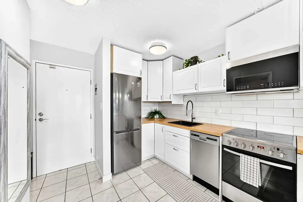 340 14 Avenue SW Calgary AB T2R 0M3
