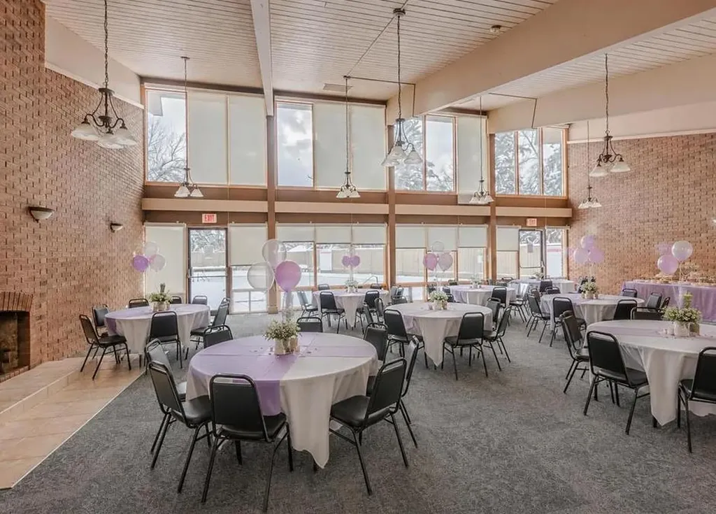 8948 Elbow Drive SW Calgary AB T2V 0H9
