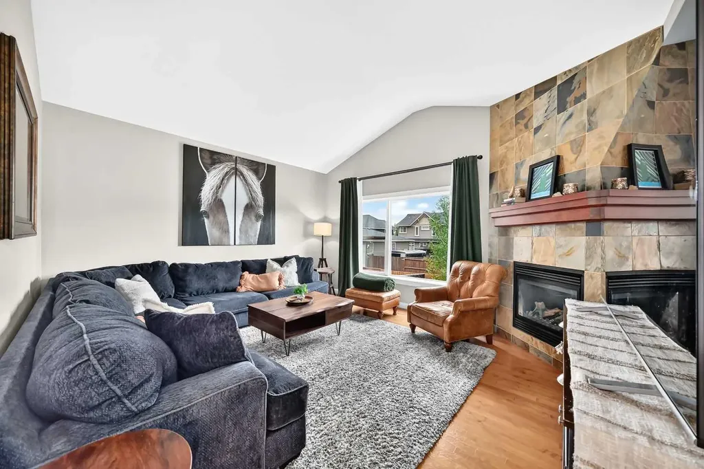 11 Westridge Way Okotoks AB T1S 0K1