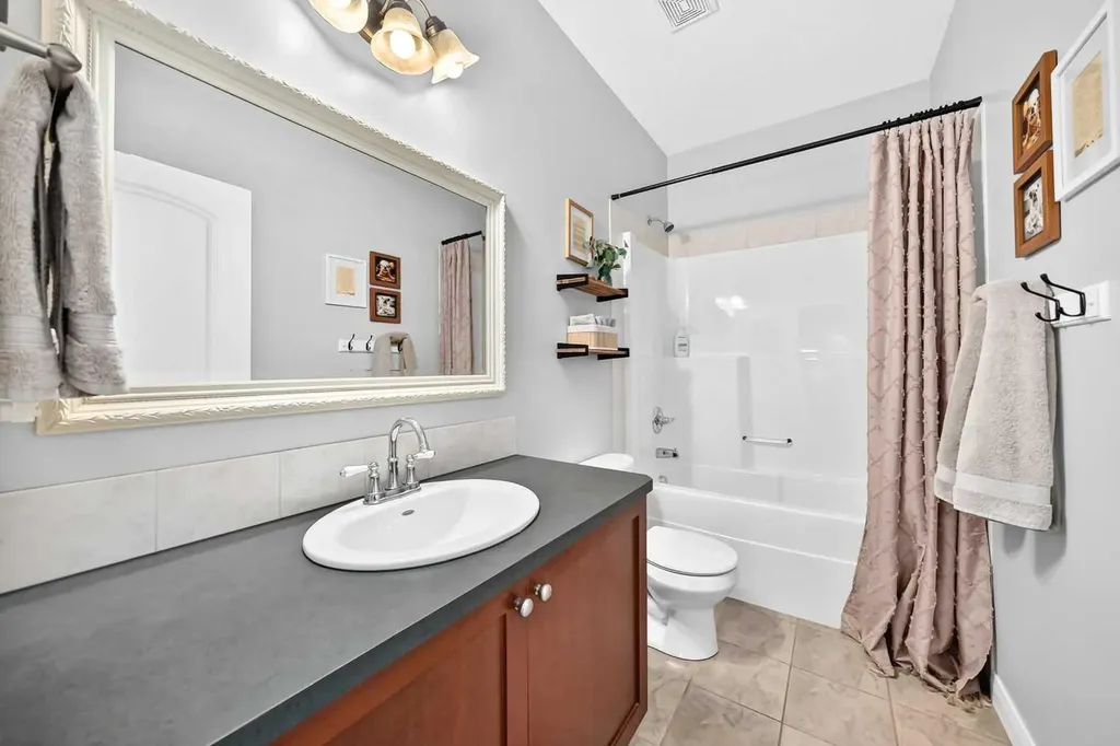 11 Westridge Way Okotoks AB T1S 0K1