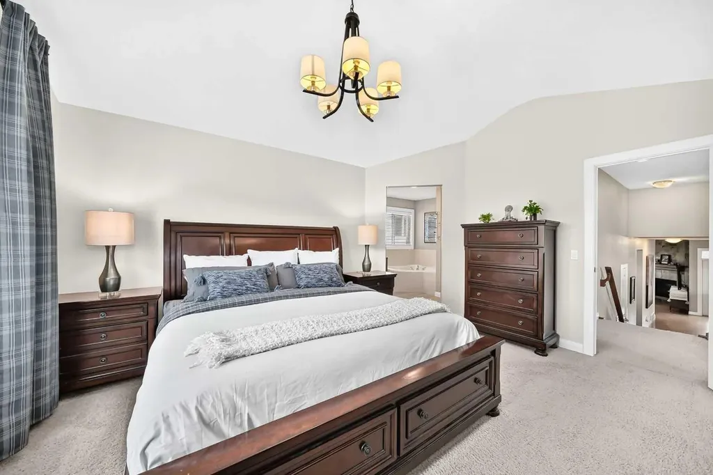 11 Westridge Way Okotoks AB T1S 0K1
