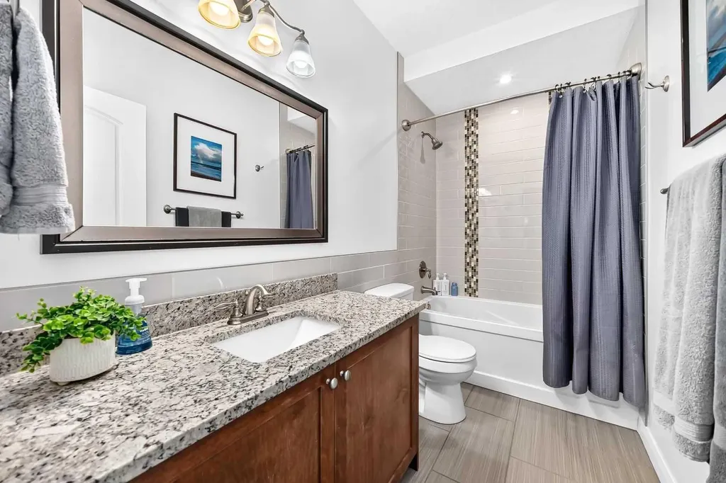 11 Westridge Way Okotoks AB T1S 0K1
