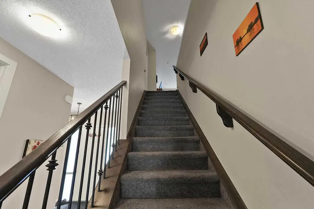 518 Mahogany Manor SE Calgary AB T3M0Y3