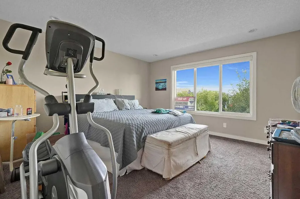 518 Mahogany Manor SE Calgary AB T3M0Y3