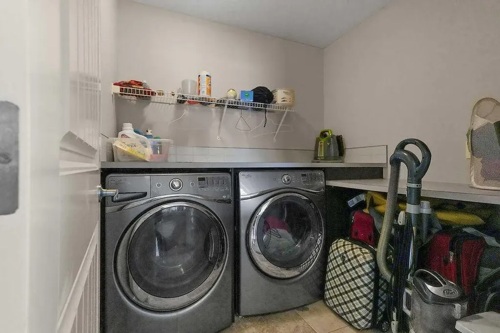 518 Mahogany Manor SE Calgary AB T3M0Y3