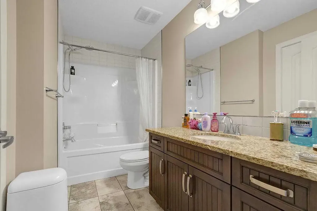 518 Mahogany Manor SE Calgary AB T3M0Y3