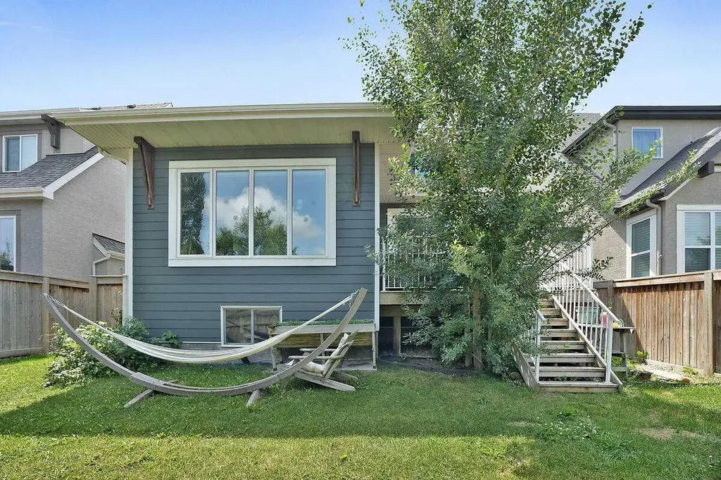 518 Mahogany Manor SE Calgary AB T3M0Y3