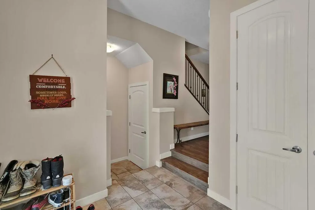518 Mahogany Manor SE Calgary AB T3M0Y3