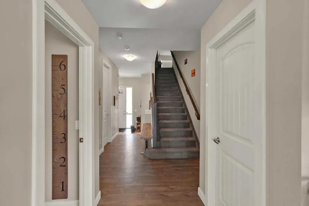 518 Mahogany Manor SE Calgary AB T3M0Y3