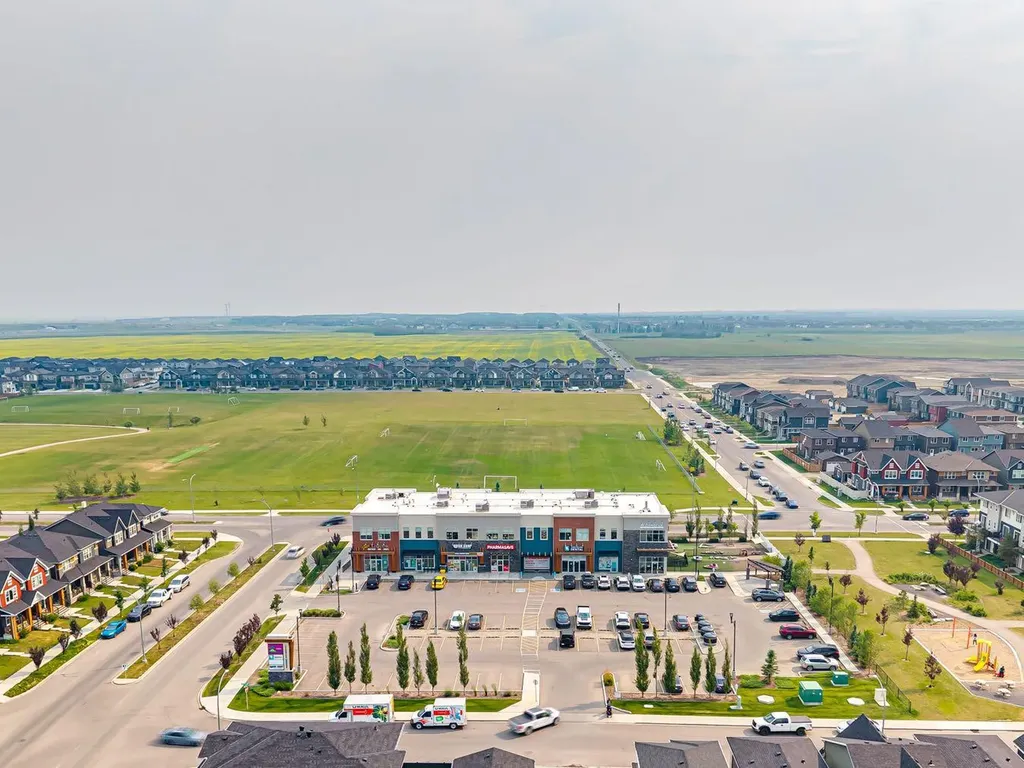 24 Corner Meadows Park NE Calgary AB T3N 1B8