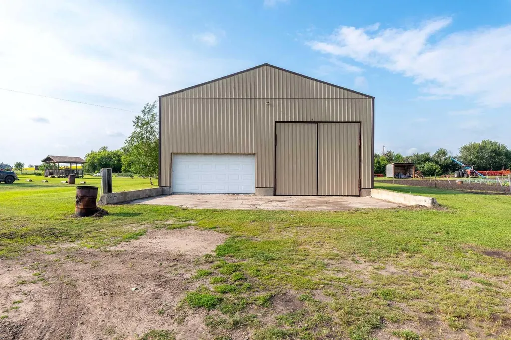 46479 Range Road 3214 Rural SK S0M 2J0