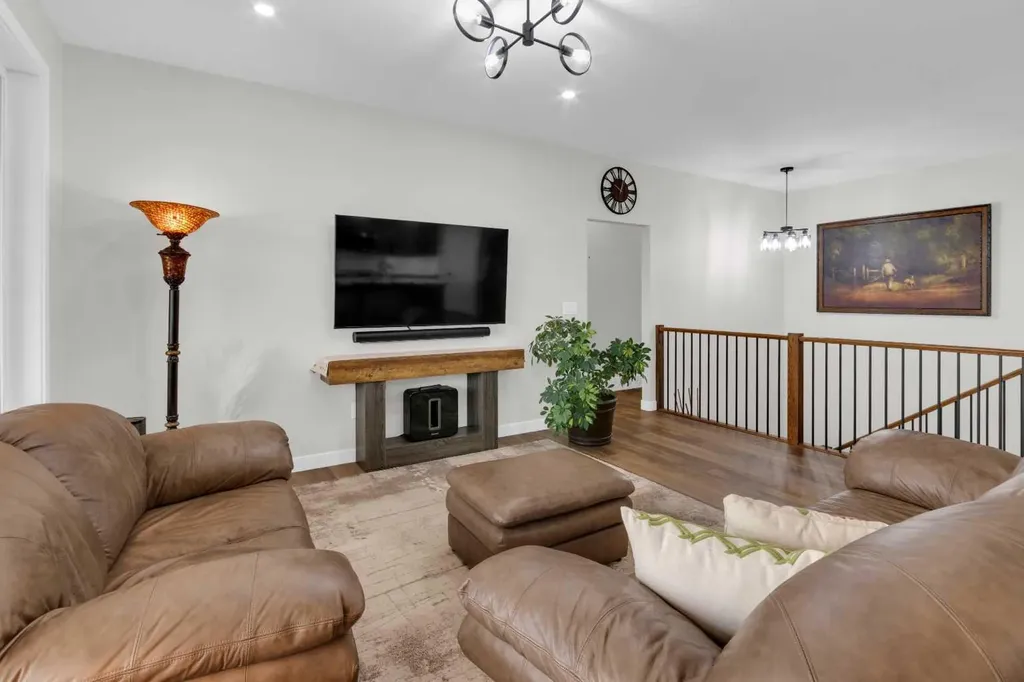 79 Vincent Crescent Olds AB T2H0G8