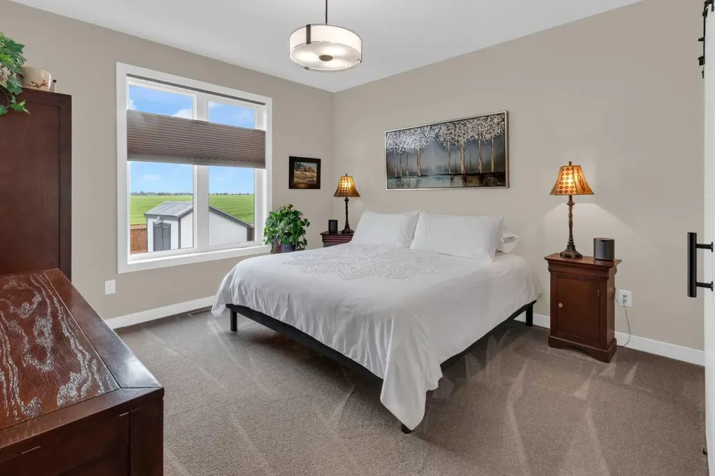 79 Vincent Crescent Olds AB T2H0G8